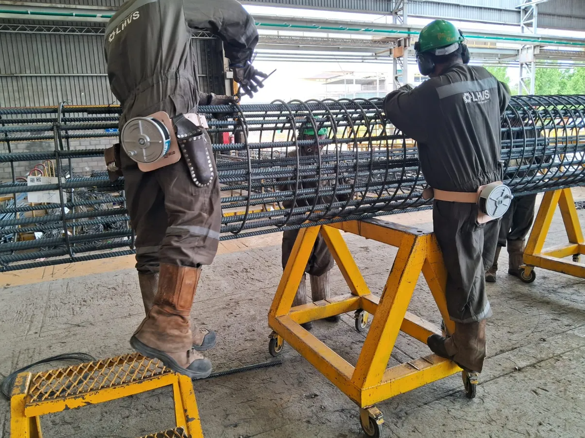 Carrete Porta Alambre Enfierrador ENRollo - Equintec (foto 5 de 5)